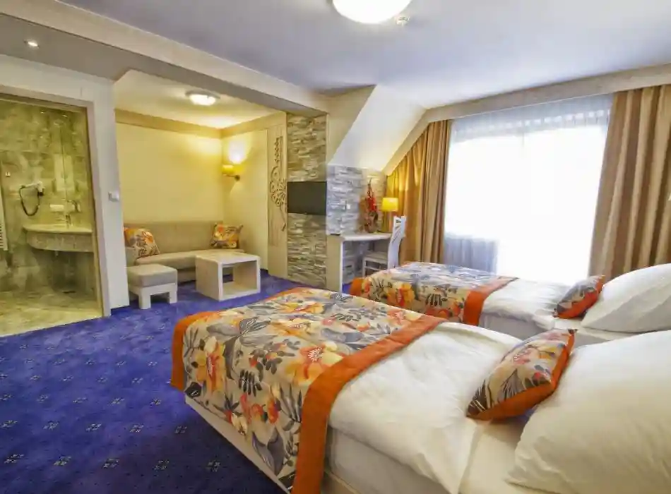 Hotel Toporów Premium - atmospheric interior 7